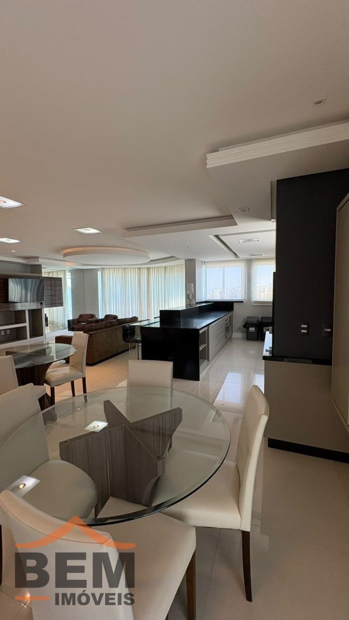Apartamento para venda no bairro centro em Itajaí, com 140m² e 3 quartos, sendo 1 suíte