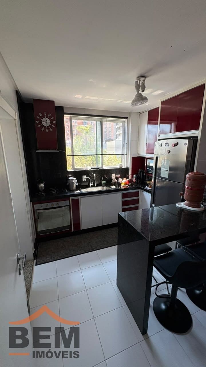 Apartamento para venda no bairro centro em Itajaí, com 140m² e 3 quartos, sendo 1 suíte