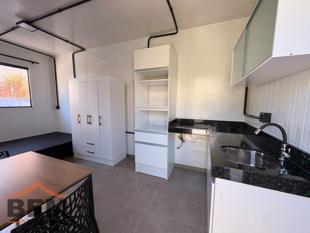 Kitnet para Locação com 1 quarto e 15m² no bairro Centro, em Itajaí - SC