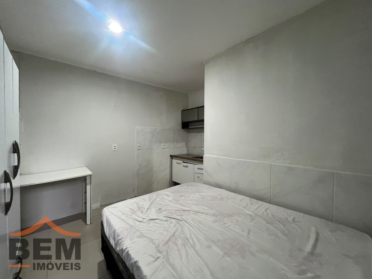 Kitnet para Locação com 1 quarto e 18m² no bairro São Judas, em Itajaí - SC