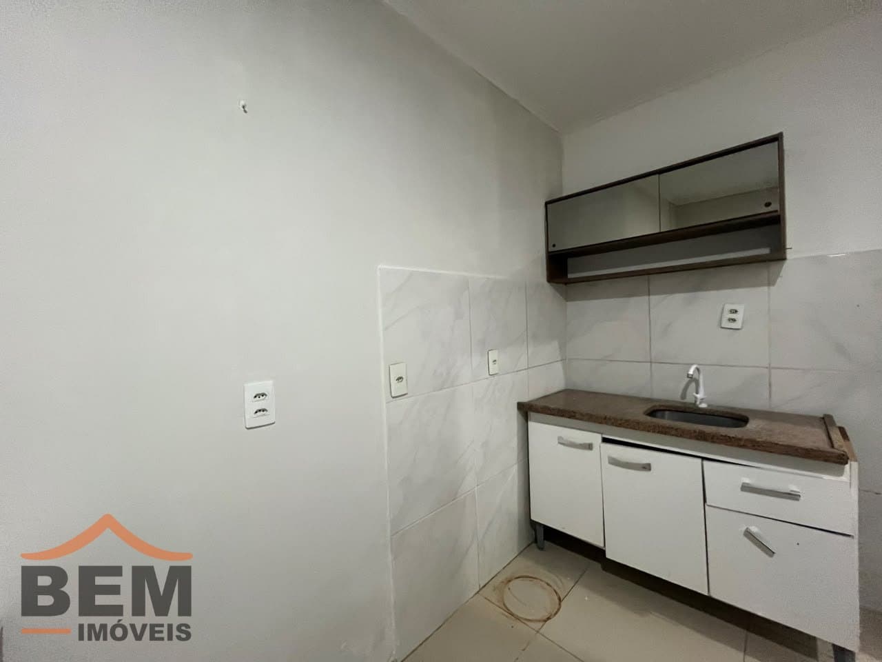 Kitnet para Locação com 1 quarto e 18m² no bairro São Judas, em Itajaí - SC