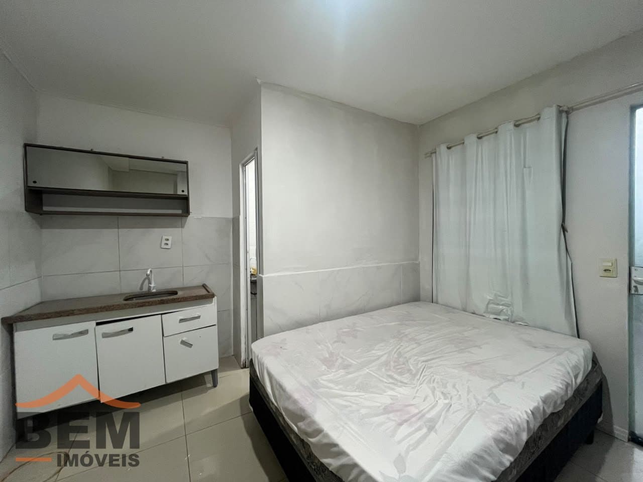 Kitnet para Locação com 1 quarto e 18m² no bairro São Judas, em Itajaí - SC