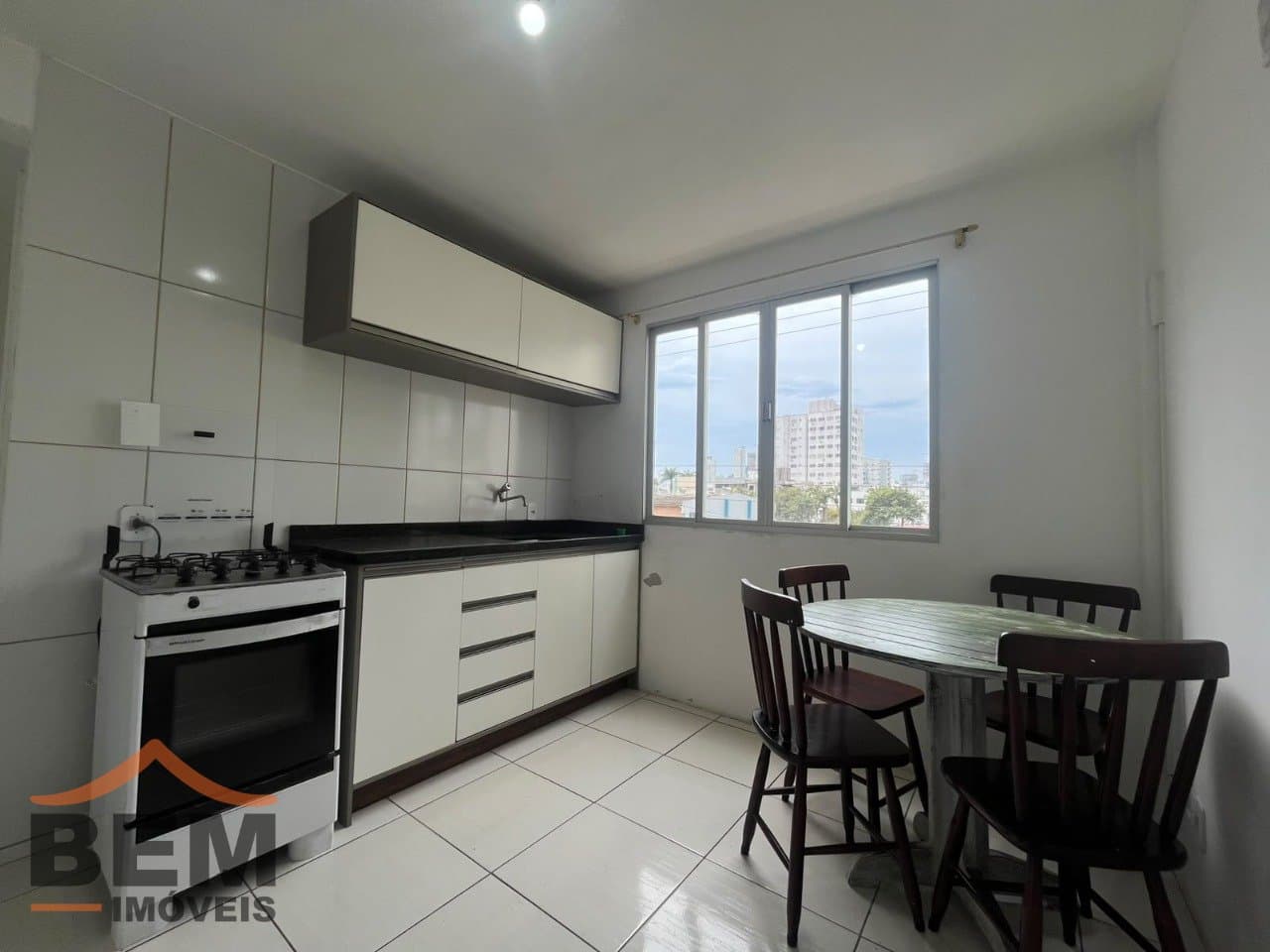 Apartamento para Locação com 1 quarto e 25m² no bairro Centro, em Itajaí - SC