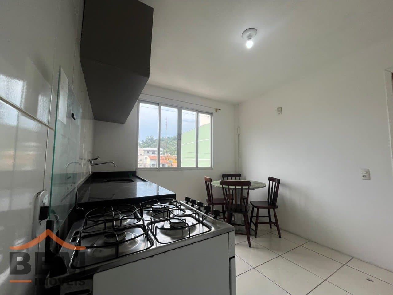 Apartamento para Locação com 1 quarto e 25m² no bairro Centro, em Itajaí - SC