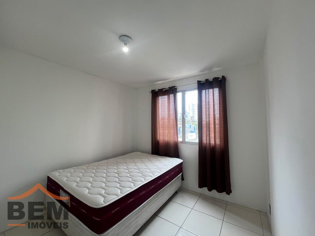 Apartamento para Locação com 1 quarto e 25m² no bairro Centro, em Itajaí - SC