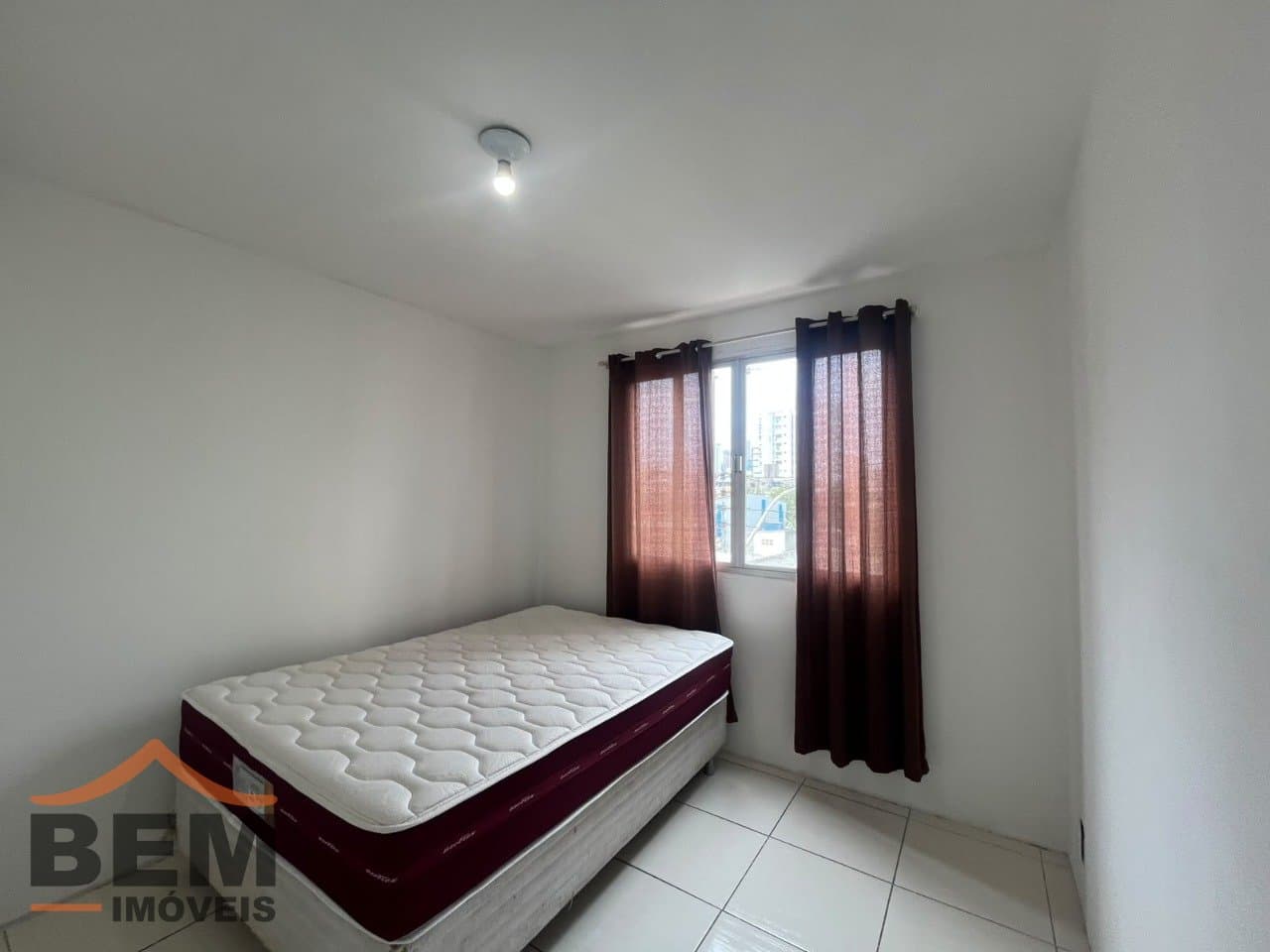 Apartamento para Locação com 1 quarto e 25m² no bairro Centro, em Itajaí - SC