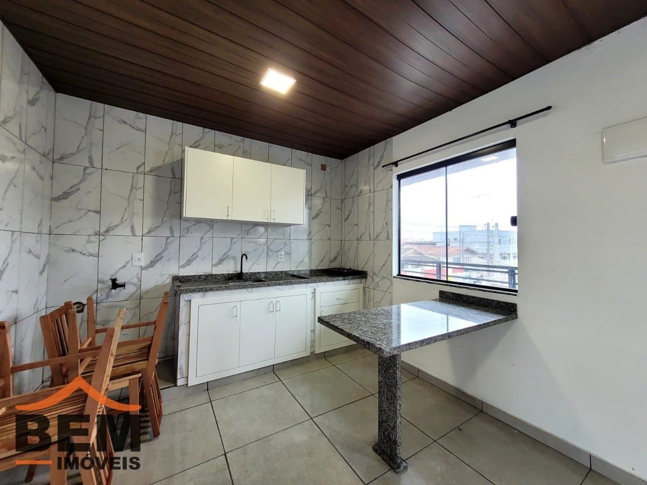 Apartamento para Locação com 1 quarto e 30m² no bairro Barra do Rio, em Itajaí - SC