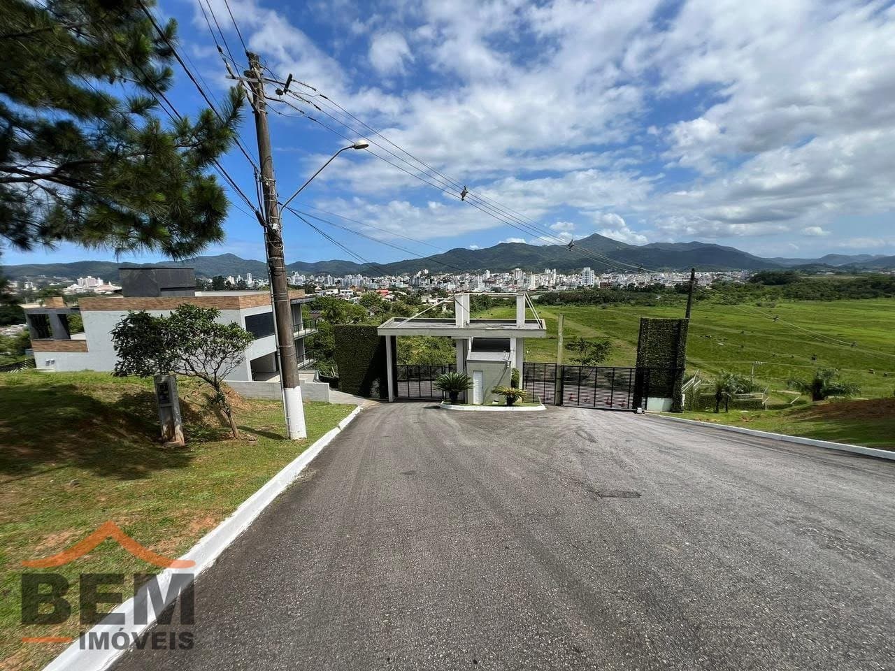 Terreno para Venda no bairro Rio do Meio, em Camboriú - SC