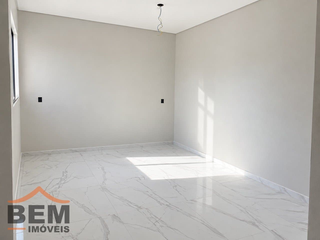 Apartamento para Venda com 2 quartos no bairro Santa Regina VII, em Camboriú - SC