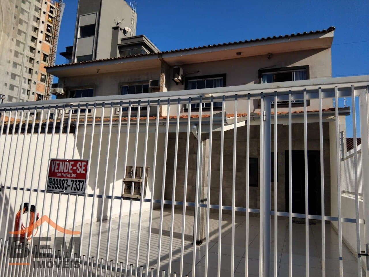 Casa para Venda com 3 quartos e 150m² no bairro Centro, em Camboriú - SC