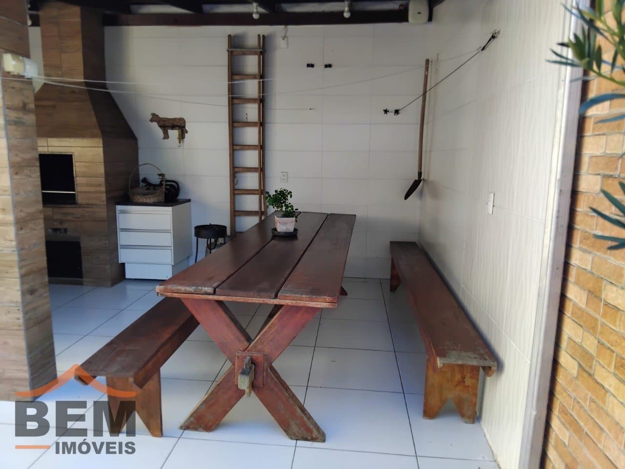Casa para Venda com 3 quartos e 150m² no bairro Centro, em Camboriú - SC