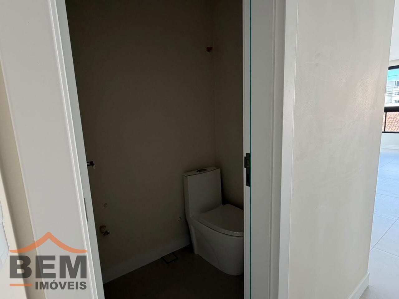 Apartamento para Venda com 3 quartos e 92m² no bairro Itacolomi, em Balneário Piçarras - SC
