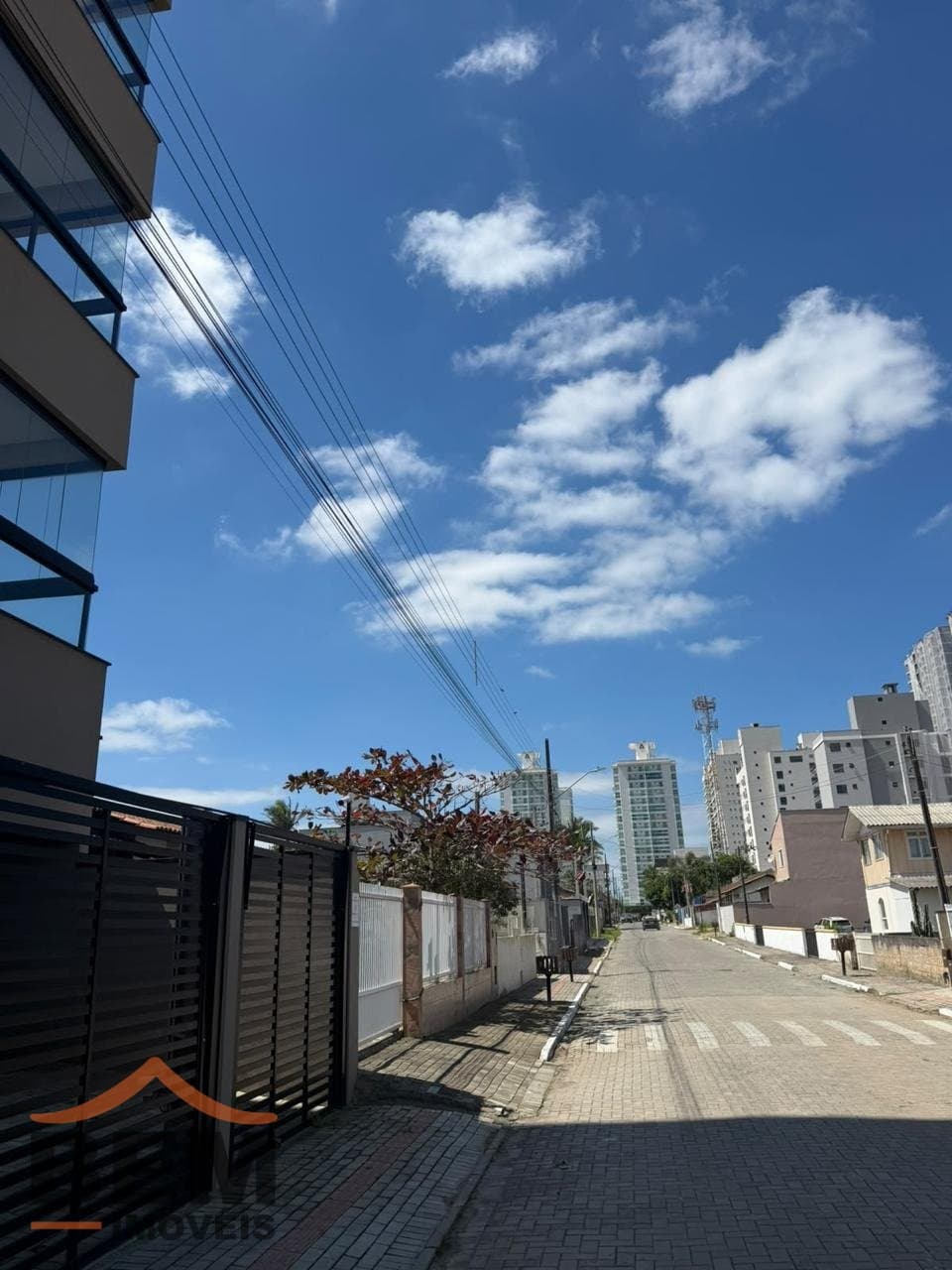 Apartamento para Venda com 3 quartos e 92m² no bairro Itacolomi, em Balneário Piçarras - SC