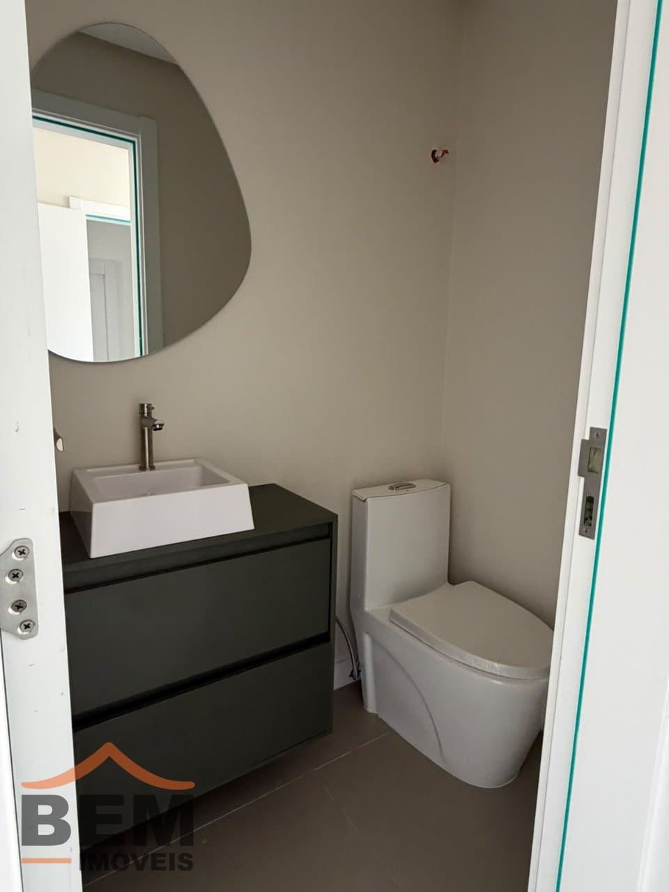 Apartamento para Venda com 3 quartos e 92m² no bairro Itacolomi, em Balneário Piçarras - SC