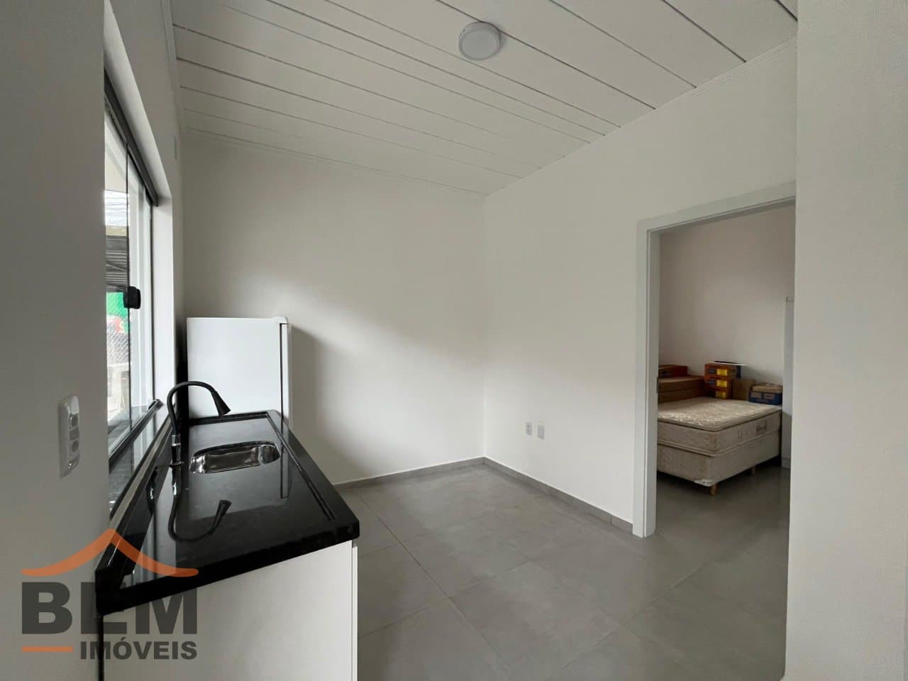 Apartamento para Locação com 1 quarto e 20m² no bairro Centro, em Itajaí - SC