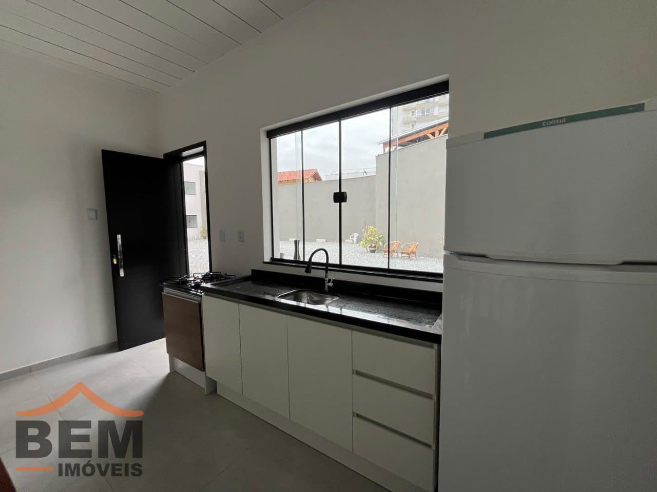 Apartamento para Locação com 1 quarto e 20m² no bairro Centro, em Itajaí - SC