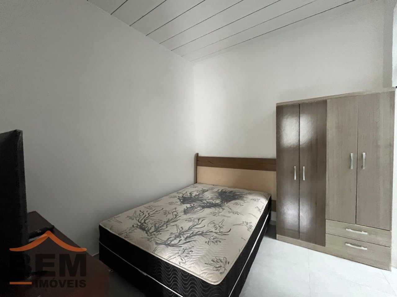 Apartamento para Locação com 1 quarto e 20m² no bairro Centro, em Itajaí - SC