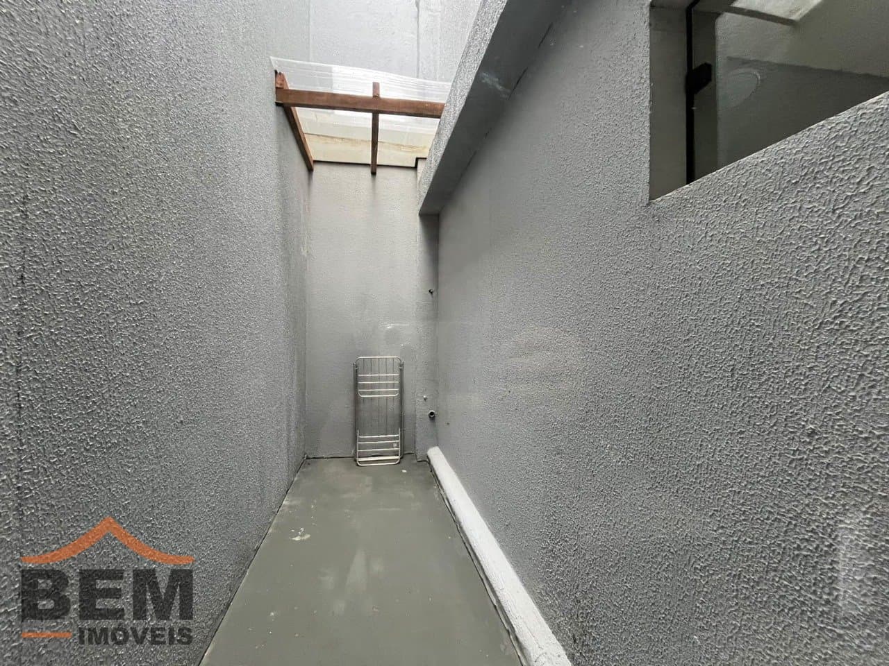 Apartamento para Locação com 1 quarto e 20m² no bairro Centro, em Itajaí - SC