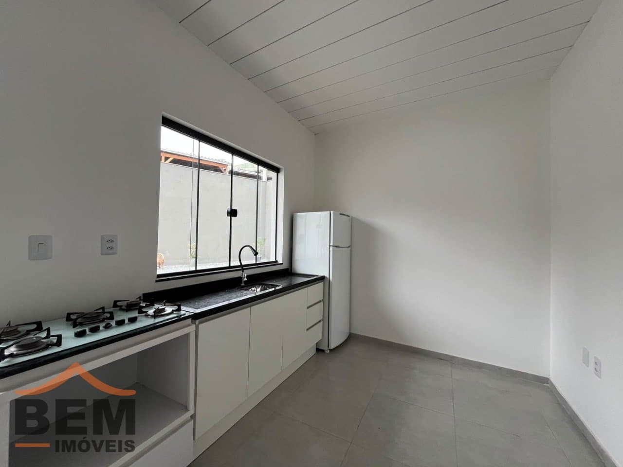 Apartamento para Locação com 1 quarto e 20m² no bairro Centro, em Itajaí - SC
