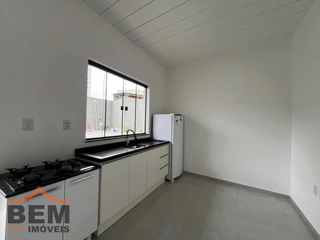 Apartamento para Locação com 1 quarto e 20m² no bairro Centro, em Itajaí - SC