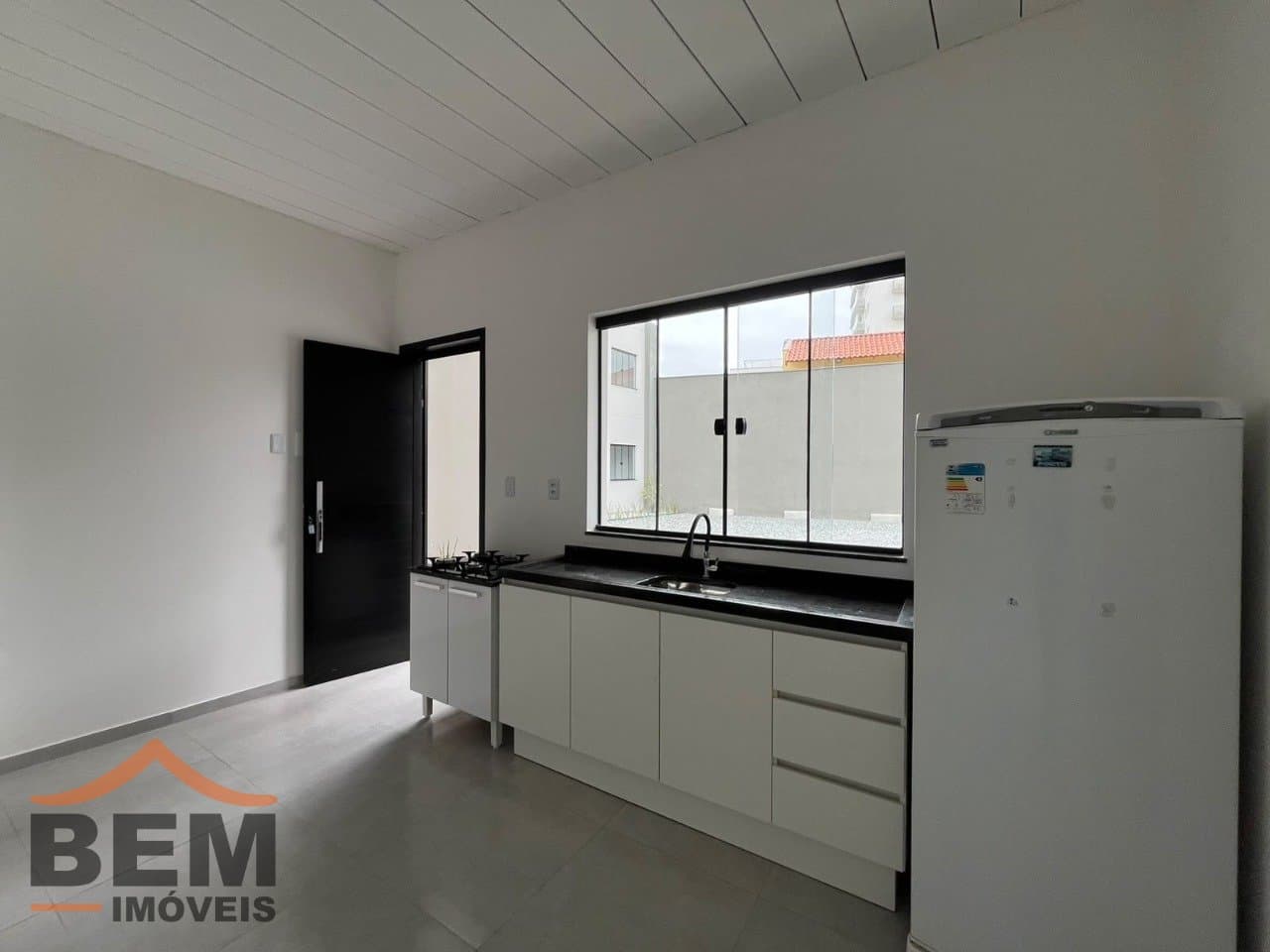 Apartamento para Locação com 1 quarto e 20m² no bairro Centro, em Itajaí - SC