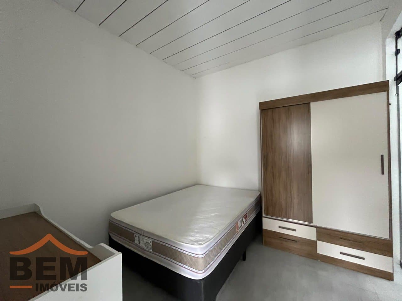Apartamento para Locação com 1 quarto e 20m² no bairro Centro, em Itajaí - SC