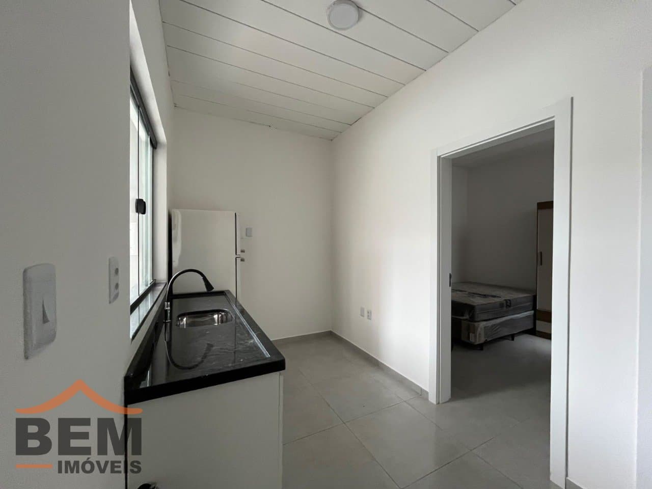 Apartamento para Locação com 1 quarto e 20m² no bairro Centro, em Itajaí - SC