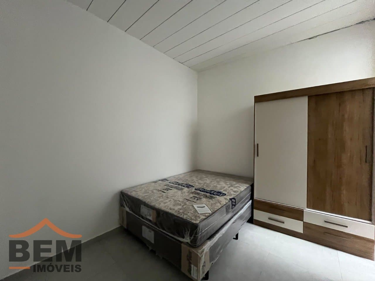 Apartamento para Locação com 1 quarto e 20m² no bairro Centro, em Itajaí - SC