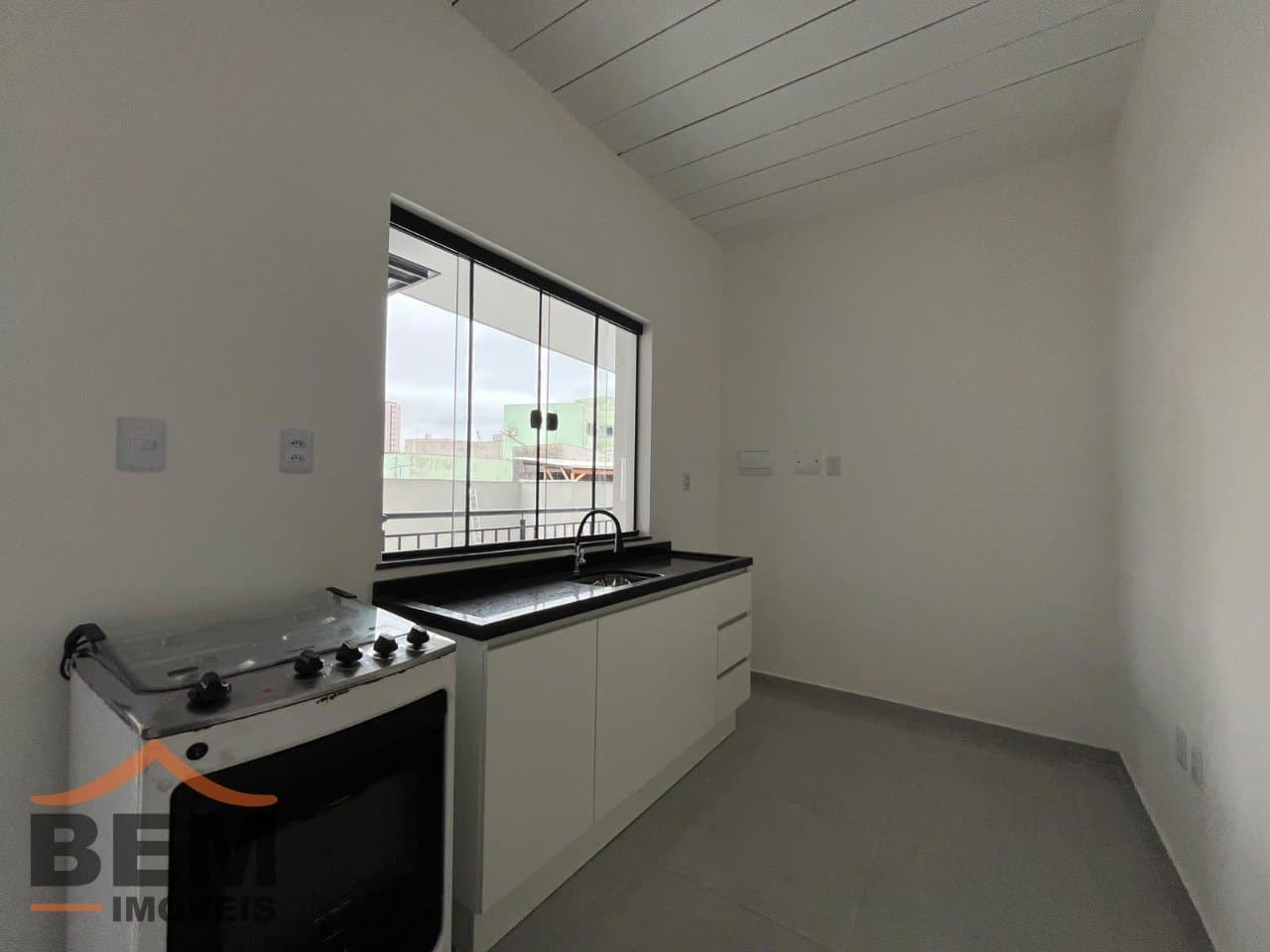 Apartamento para Locação com 1 quarto e 20m² no bairro Centro, em Itajaí - SC
