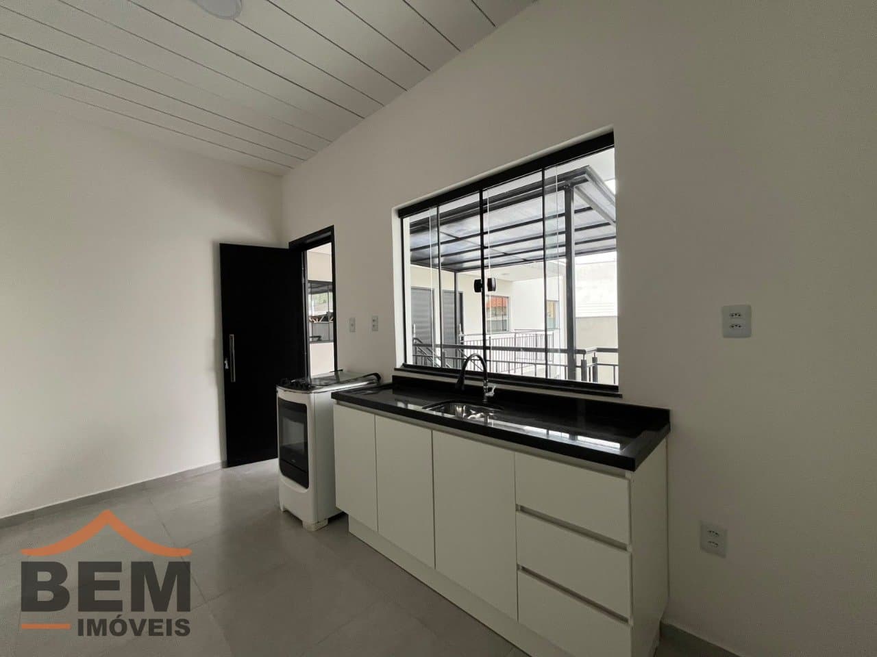 Apartamento para Locação com 1 quarto e 20m² no bairro Centro, em Itajaí - SC