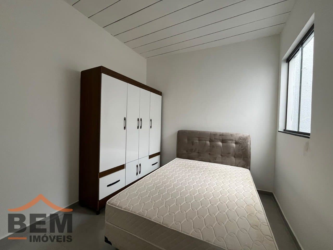 Apartamento para Locação com 1 quarto e 20m² no bairro Centro, em Itajaí - SC