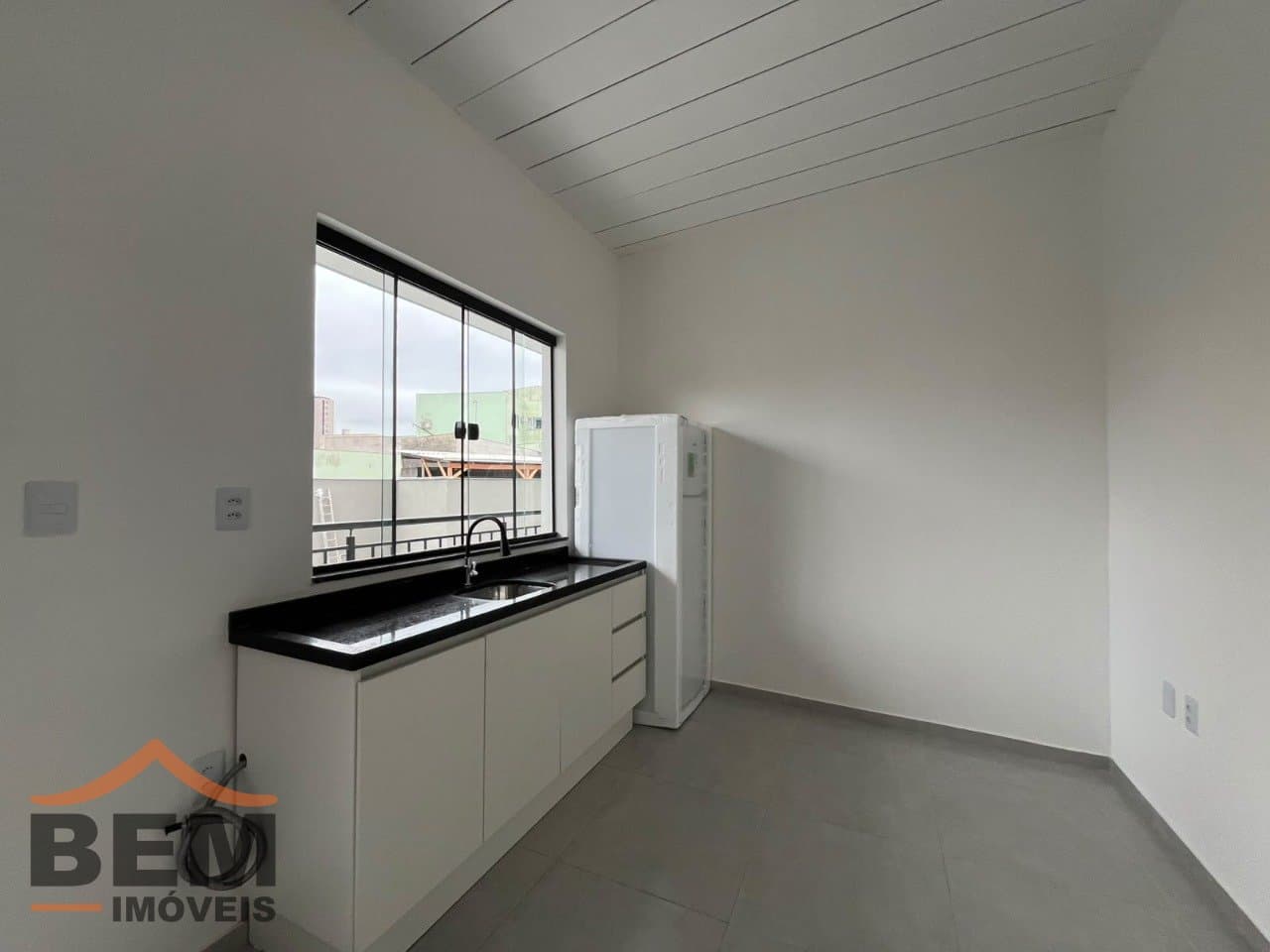 Apartamento para Locação com 1 quarto e 20m² no bairro Centro, em Itajaí - SC