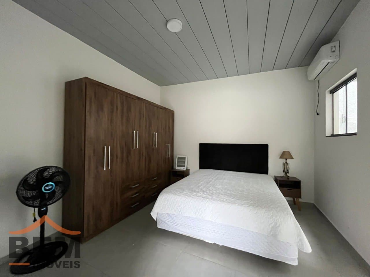 Apartamento para Locação com 2 quartos e 50m² no bairro Centro, em Itajaí - SC