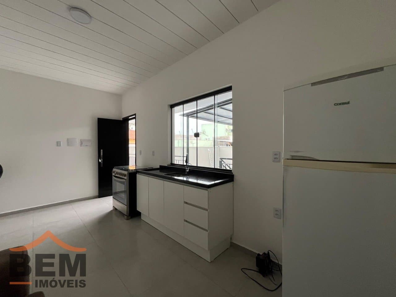 Apartamento para Locação com 1 quarto e 30m² no bairro Centro, em Itajaí - SC