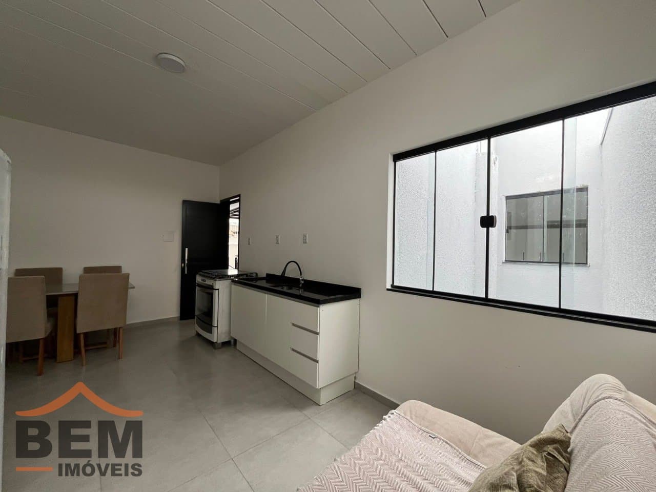 Apartamento para Locação com 1 quarto e 30m² no bairro Centro, em Itajaí - SC