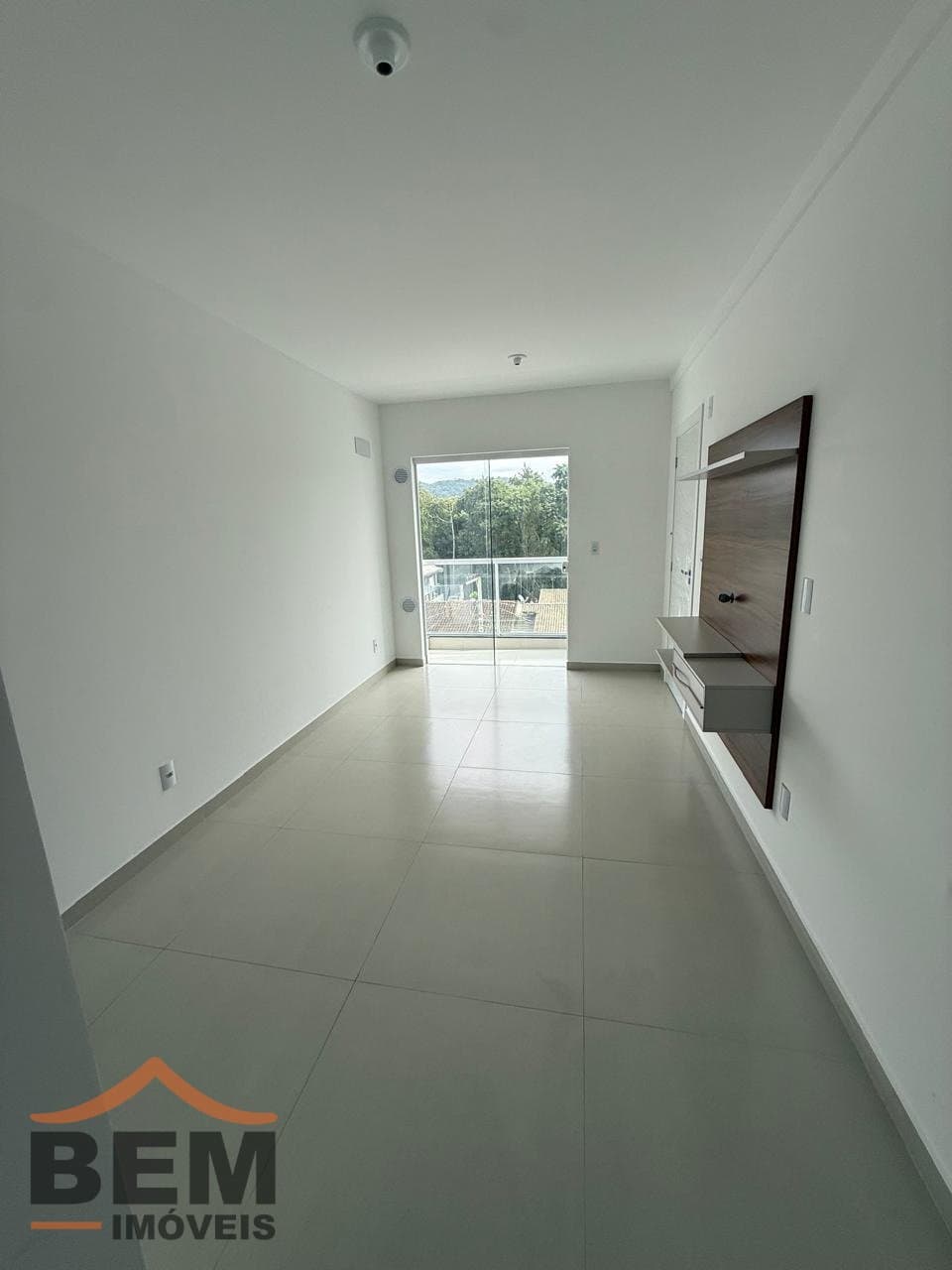 Apartamento para Locação com 2 quartos e 55m² no bairro Santa Regina, em Camboriú - SC