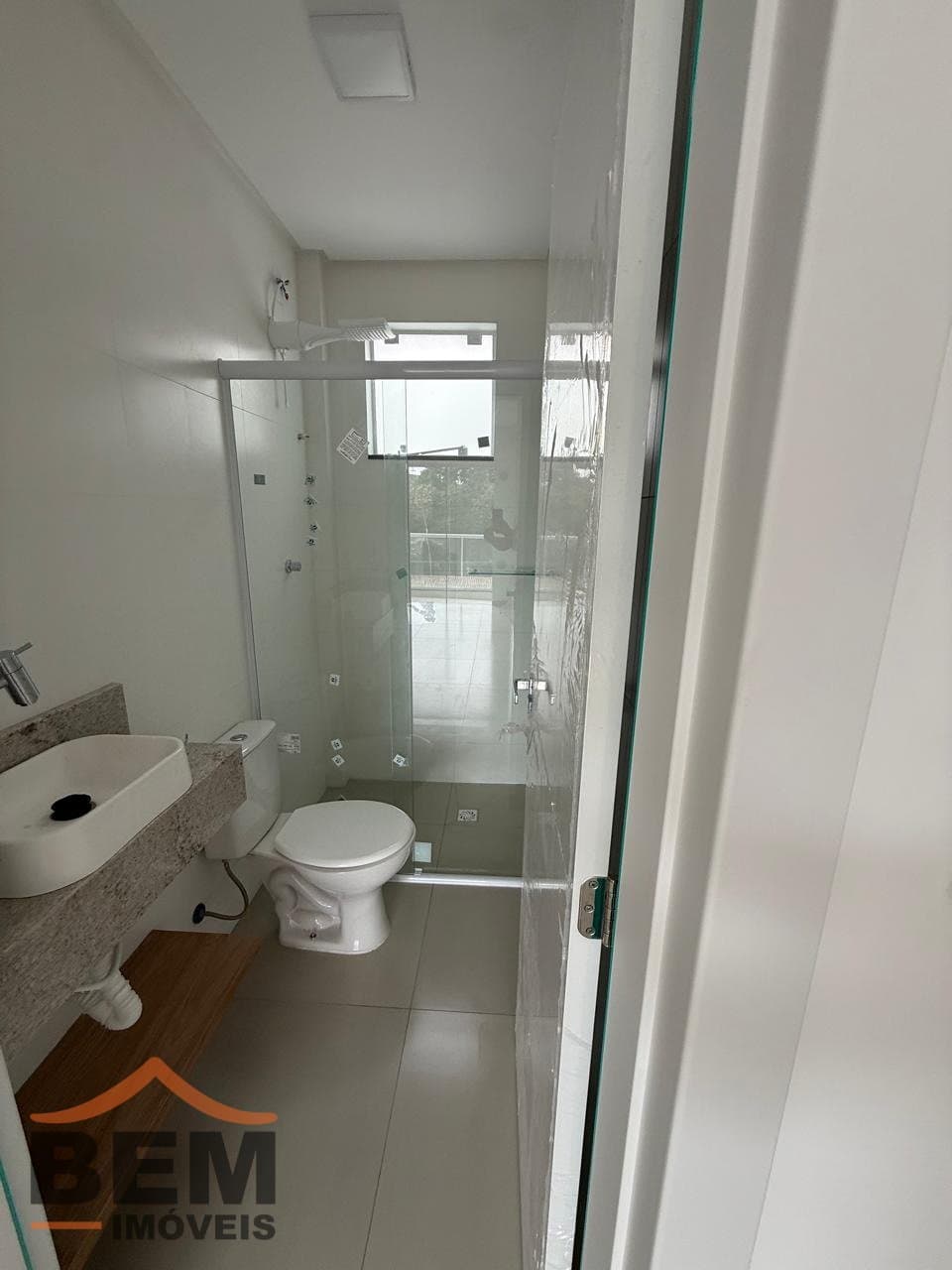 Apartamento para Locação com 2 quartos e 55m² no bairro Santa Regina, em Camboriú - SC