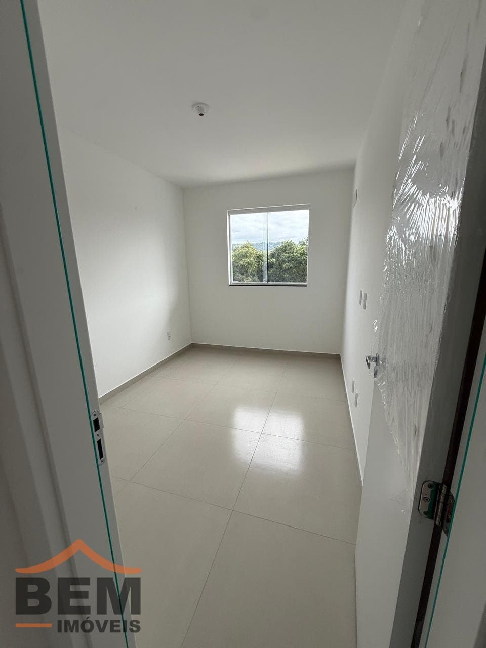 Apartamento para Locação com 2 quartos e 55m² no bairro Santa Regina, em Camboriú - SC