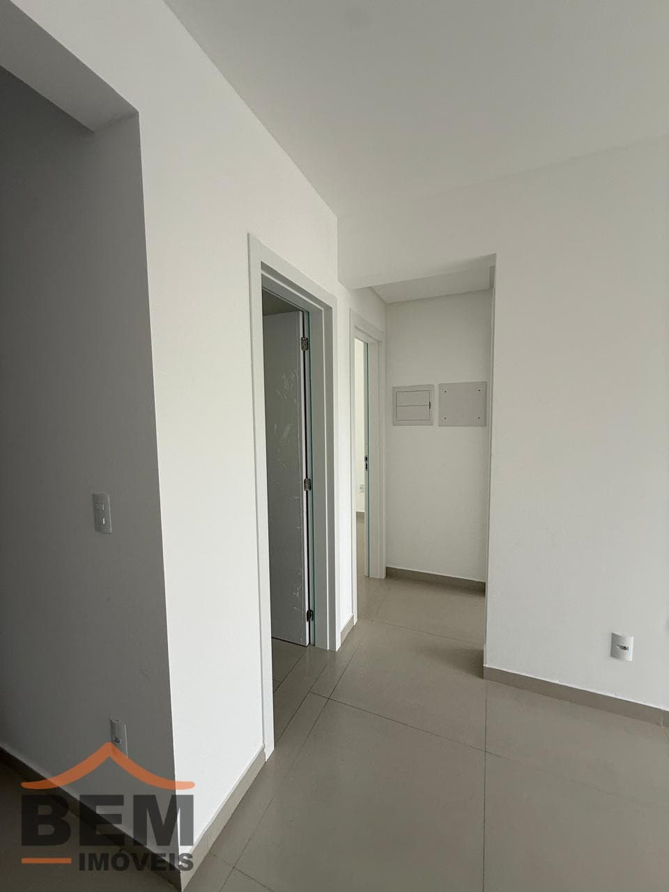 Apartamento para Locação com 2 quartos e 55m² no bairro Santa Regina, em Camboriú - SC