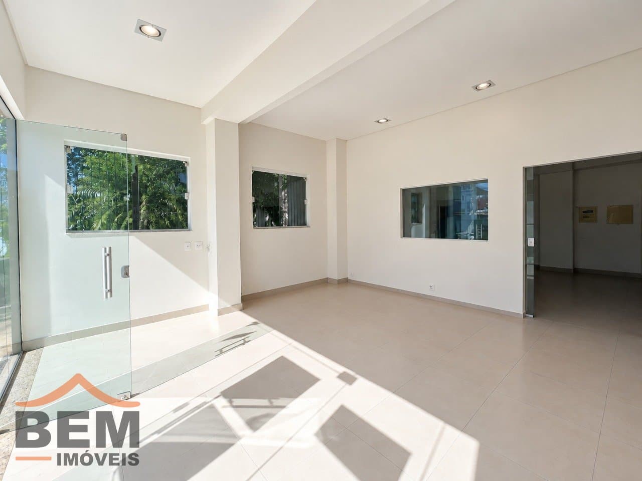 Sala Comercial para Venda no bairro Tabuleiro, em Camboriú - SC