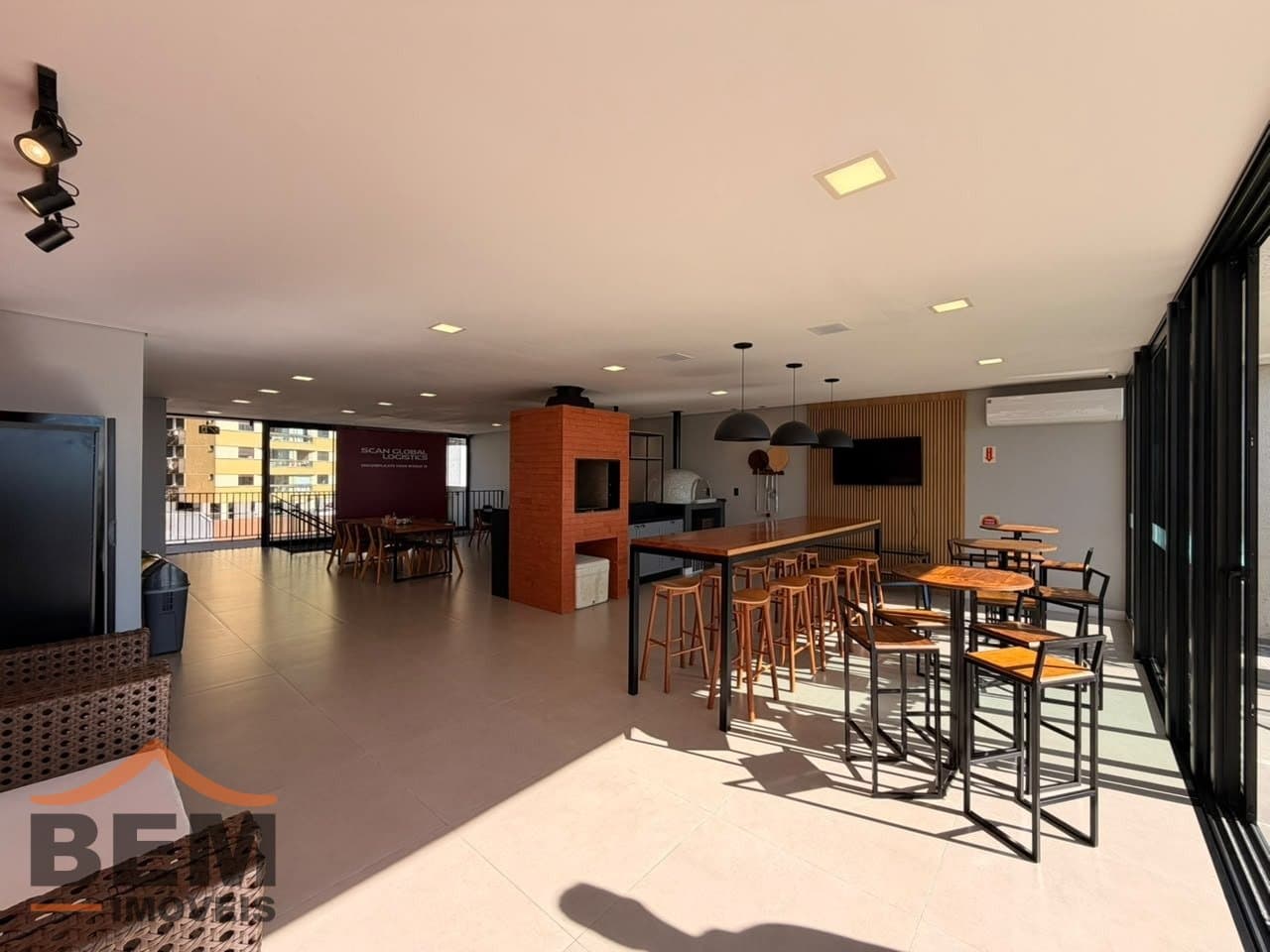 Salas/Conjuntos para Locação com 400m² no bairro Fazenda, em Itajaí - SC