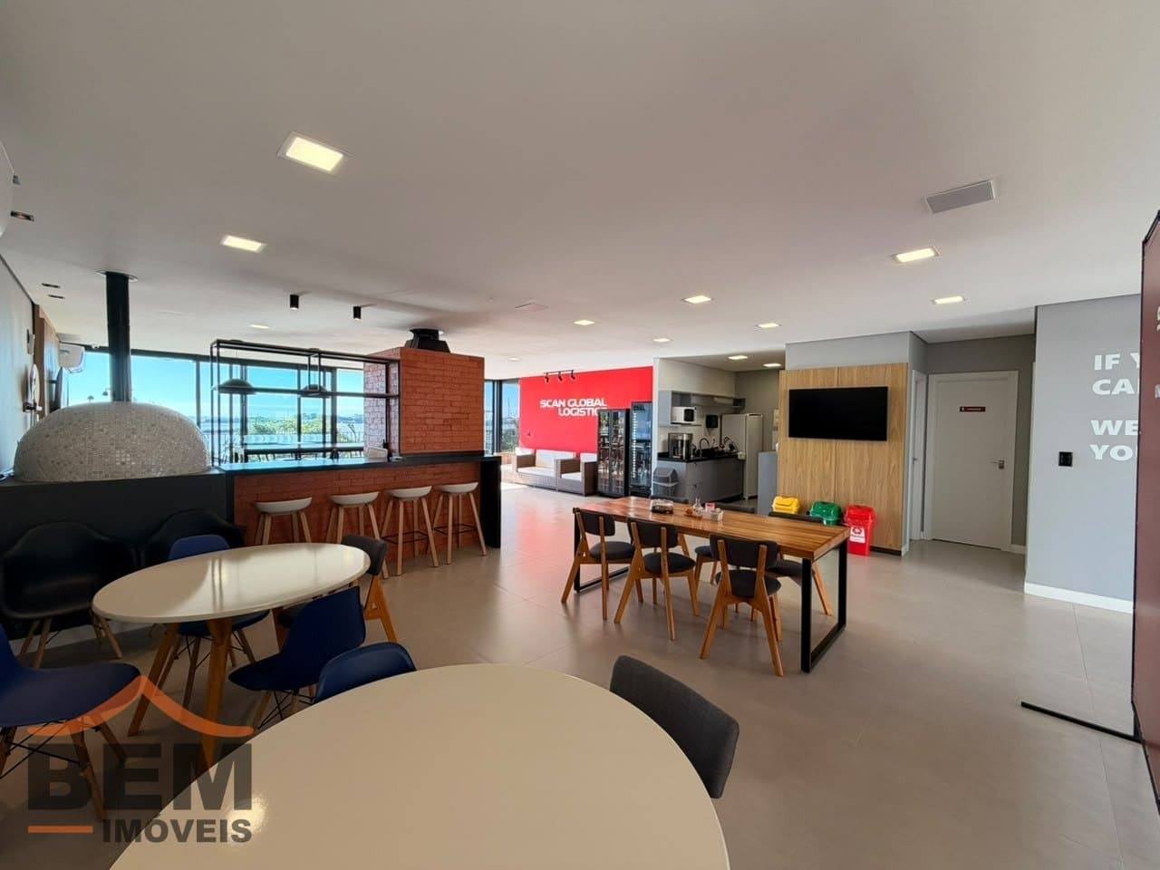 Salas/Conjuntos para Locação com 400m² no bairro Fazenda, em Itajaí - SC