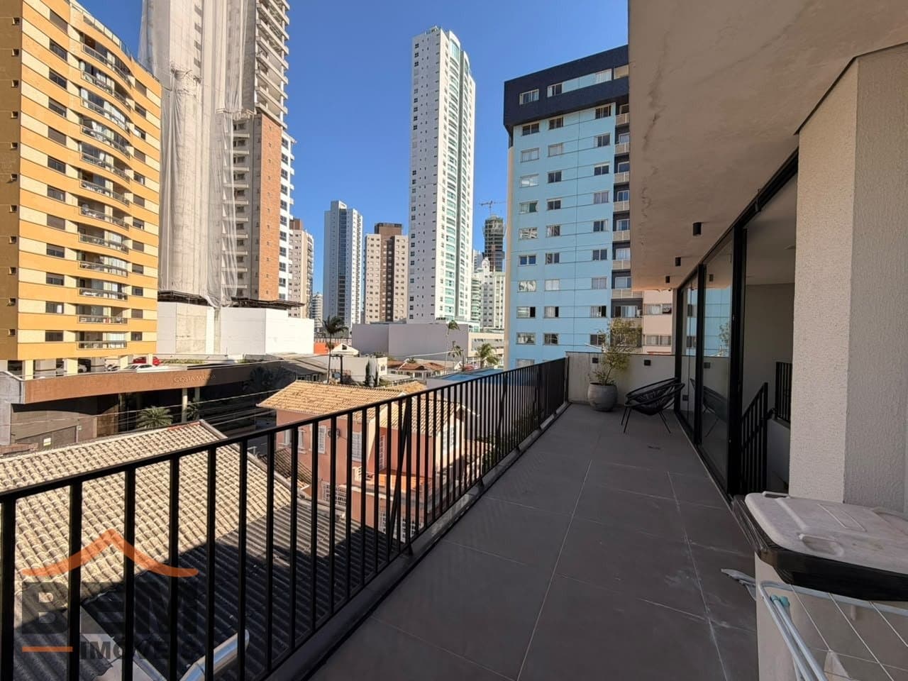 Salas/Conjuntos para Locação com 400m² no bairro Fazenda, em Itajaí - SC