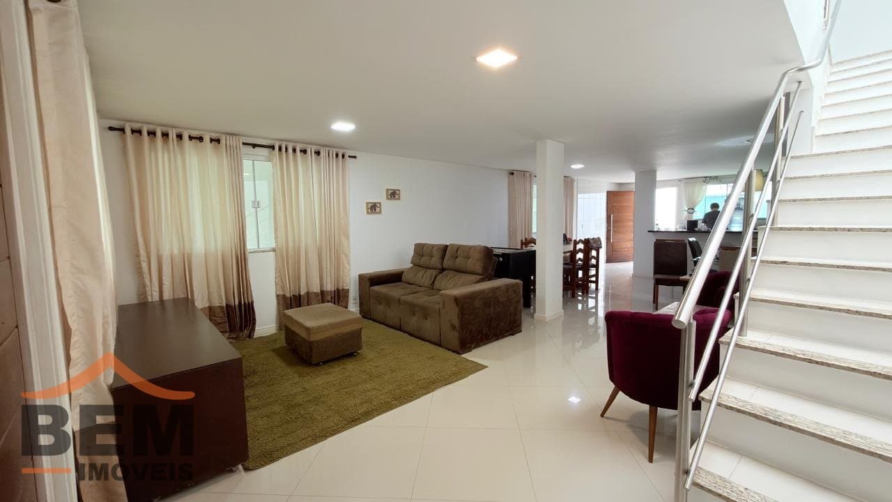 Casa para Venda com 3 quartos e 223m² no bairro Dom Bosco, em Itajaí - SC