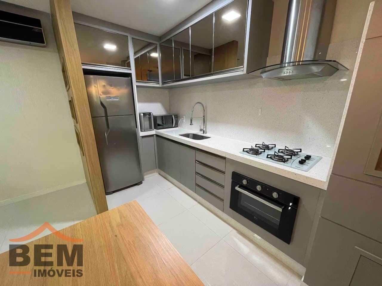 Apartamento para Venda com 2 quartos e 62m² no bairro Nações, em Balneário Camboriú - SC