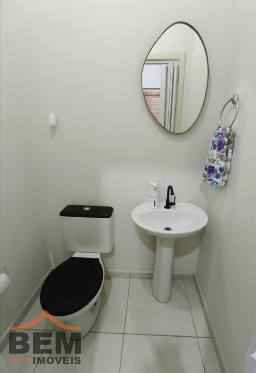 Sobrado para Venda com 2 quartos e 70m² no bairro Santa Regina, em Camboriú - SC