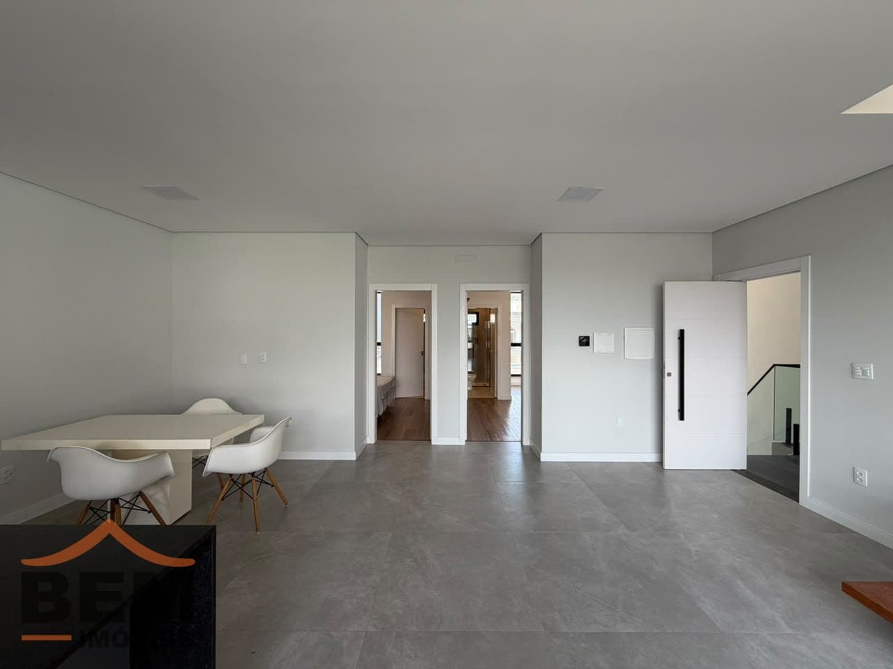 Apartamento para Venda com 2 quartos e 180m² no bairro Centro, em Itajaí - SC