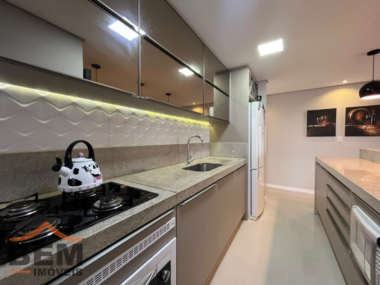 Apartamento para Venda com 3 quartos e 80m² no bairro São João, em Itajaí - SC
