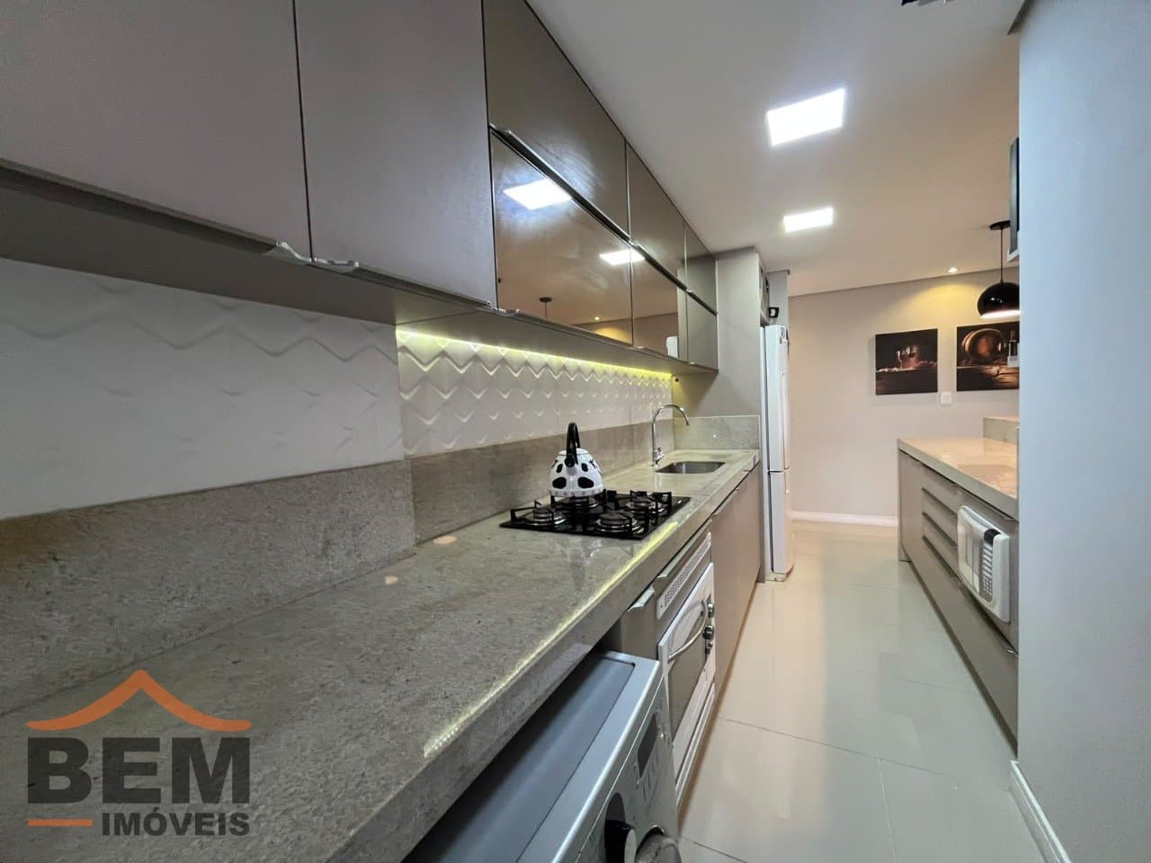 Apartamento para Venda com 3 quartos e 80m² no bairro São João, em Itajaí - SC