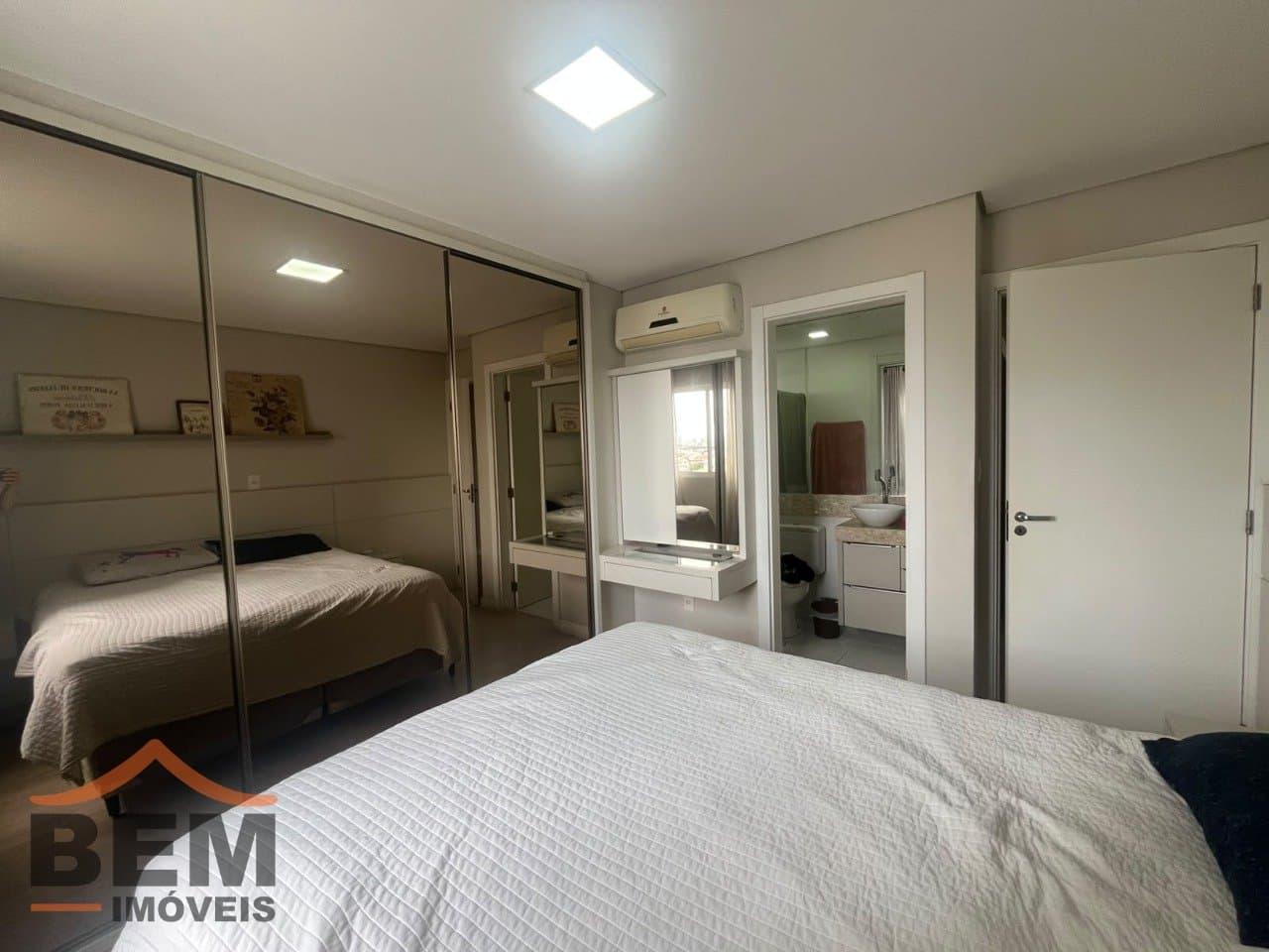 Apartamento para Venda com 3 quartos e 80m² no bairro São João, em Itajaí - SC